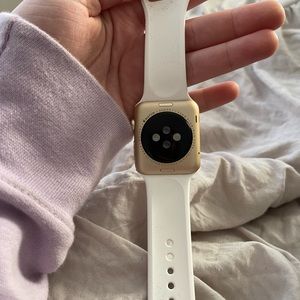 Apple Watch gold